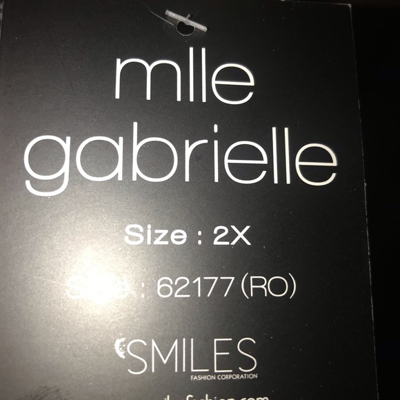 NWT mlle Gabrielle plus size title - Picture 3 of 3